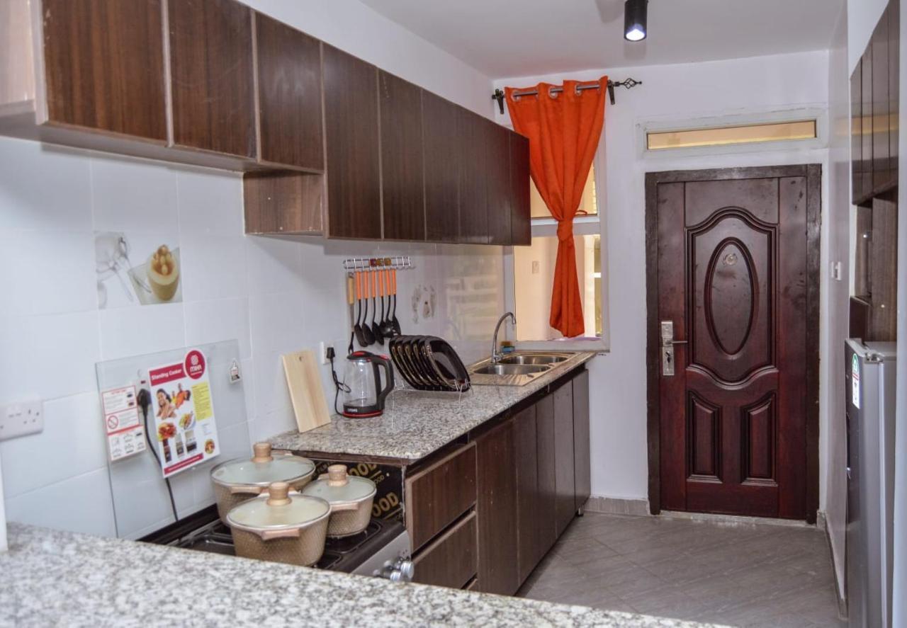 Jacky'S Fully Furnished Apartments Накуру Екстер'єр фото