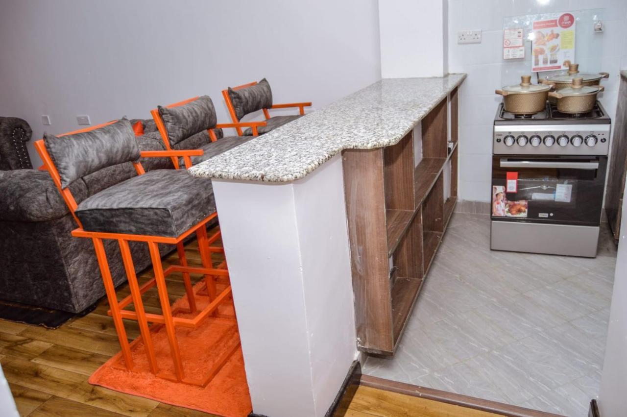 Jacky'S Fully Furnished Apartments Накуру Екстер'єр фото