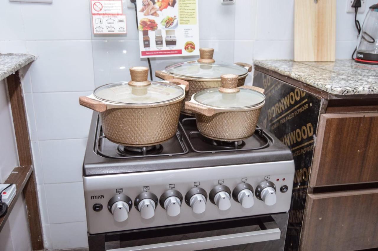 Jacky'S Fully Furnished Apartments Накуру Екстер'єр фото
