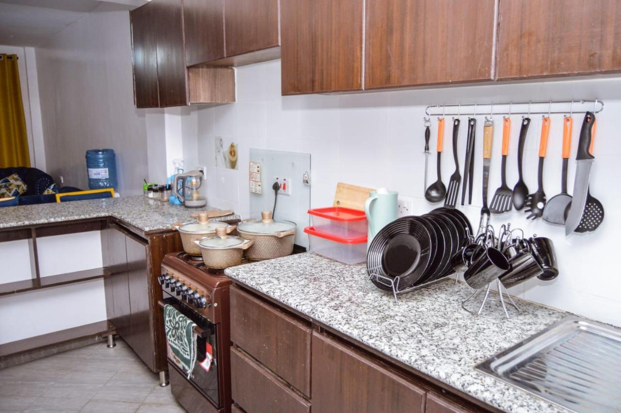 Jacky'S Fully Furnished Apartments Накуру Екстер'єр фото