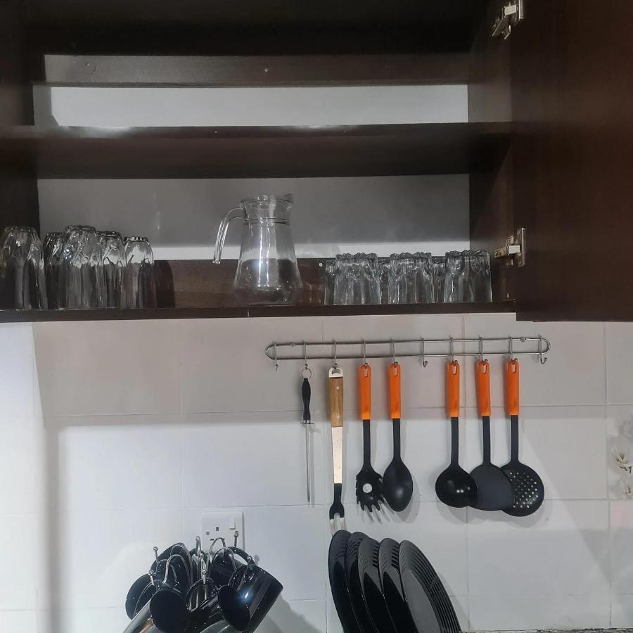 Jacky'S Fully Furnished Apartments Накуру Екстер'єр фото