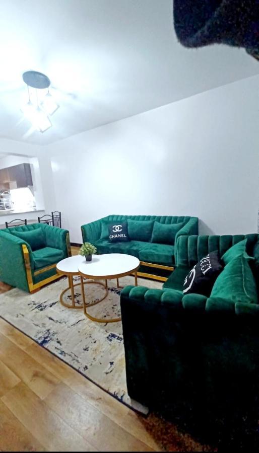 Jacky'S Fully Furnished Apartments Накуру Екстер'єр фото