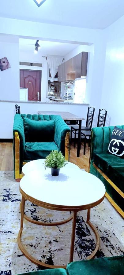 Jacky'S Fully Furnished Apartments Накуру Екстер'єр фото
