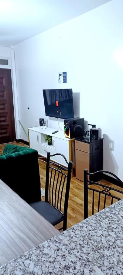Jacky'S Fully Furnished Apartments Накуру Екстер'єр фото